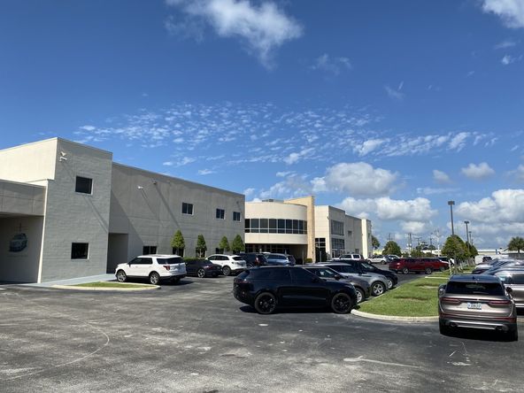 Prominent Location Auto Dealership: 1800 -1850 E Merritt Island Causeway, Merritt Island, FL 32952